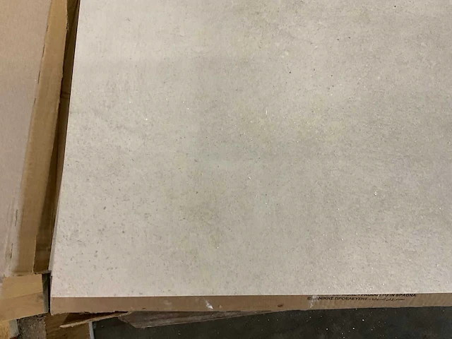 Ktl vloertegel ca. 4,3 m² - afbeelding 2 van  3