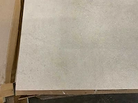 Ktl vloertegel ca. 4,3 m² - afbeelding 2 van  3