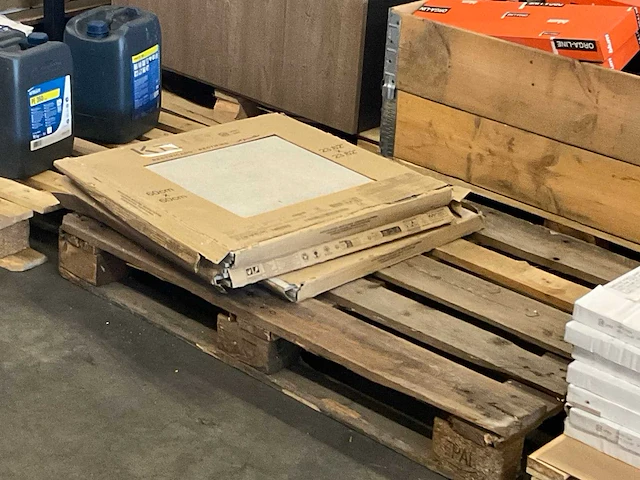 Ktl vloertegel ca. 4,3 m² - afbeelding 3 van  3