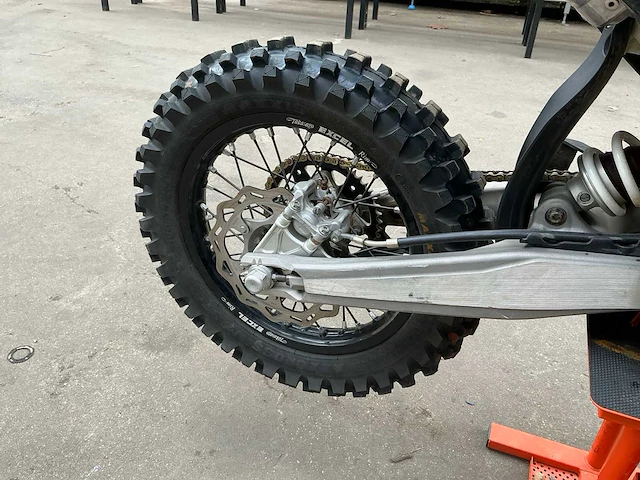 Ktm crossmotor 85cc - afbeelding 5 van  21