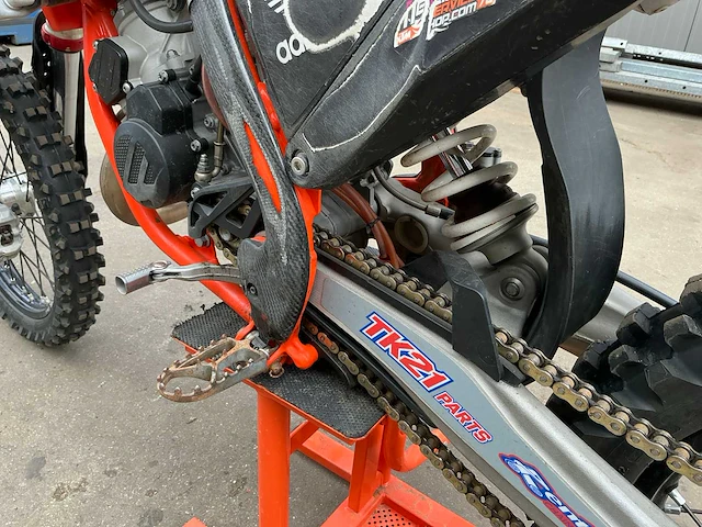 Ktm crossmotor 85cc - afbeelding 9 van  21