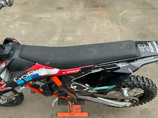 Ktm crossmotor 85cc - afbeelding 11 van  21