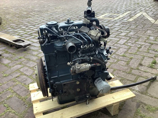 Kubota - d722 - dieselmotor - afbeelding 3 van  5