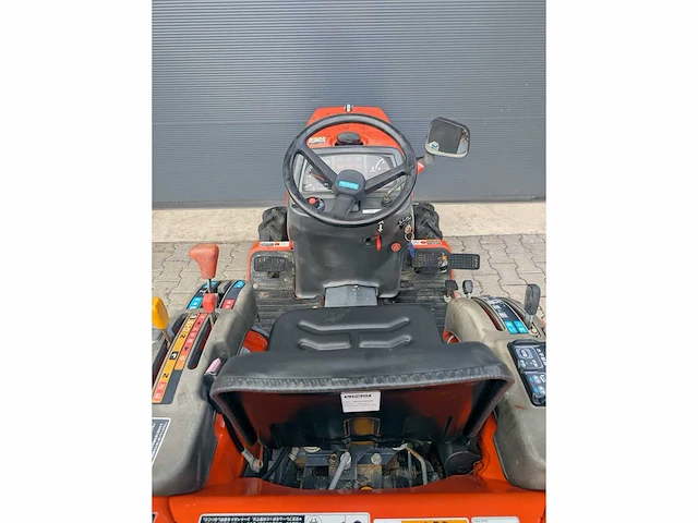 Kubota - gb14 - 3 cilinder - 14pk - rupstractor - tuin tractor - utility tractor - afbeelding 6 van  6