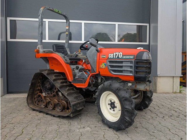 Kubota - gb170 - 3 cilinder - 17pk - rupstractor - tuin tractor - utility tractor - afbeelding 2 van  6