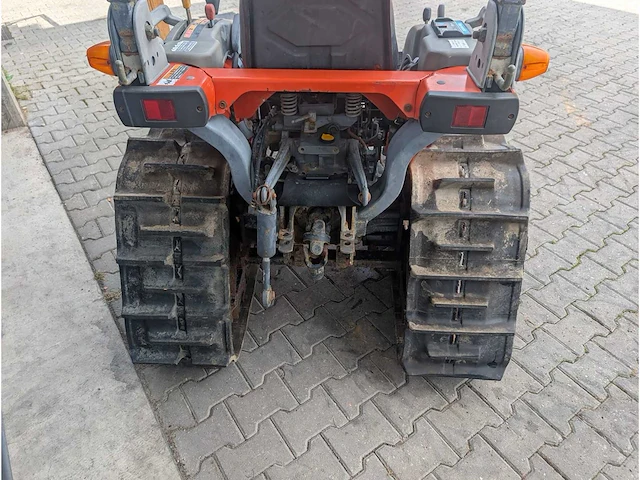 Kubota - gb170 - 3 cilinder - 17pk - rupstractor - tuin tractor - utility tractor - afbeelding 5 van  6