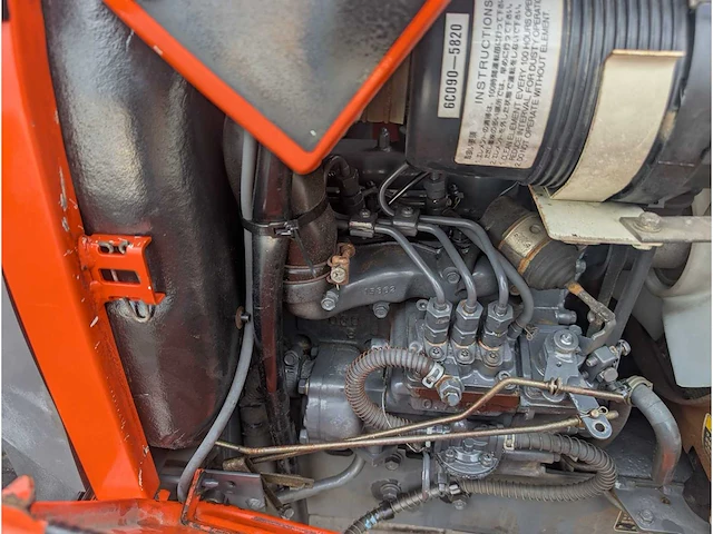 Kubota - gb170 - 3 cilinder - 17pk - rupstractor - tuin tractor - utility tractor - afbeelding 6 van  6