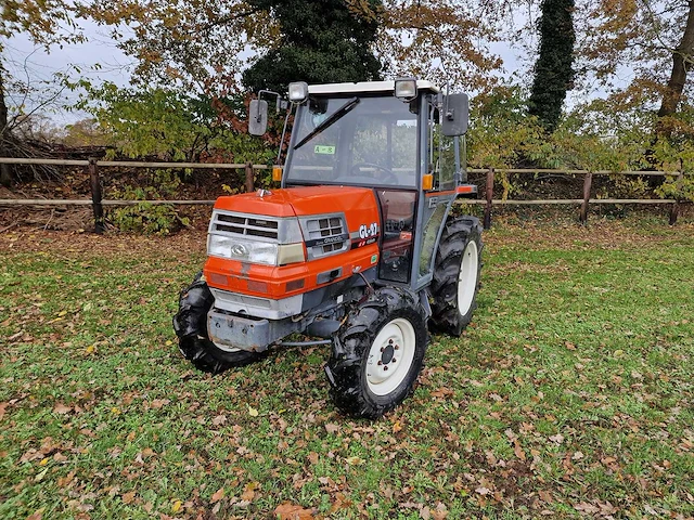 Kubota - gl-27 - utility tractor - stuurbekrachtiging - cabine - afbeelding 1 van  18