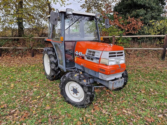 Kubota - gl-27 - utility tractor - stuurbekrachtiging - cabine - afbeelding 16 van  18
