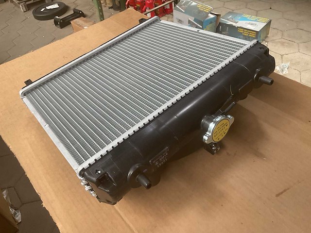 Kubota 1g952-72060 radiator - afbeelding 4 van  8