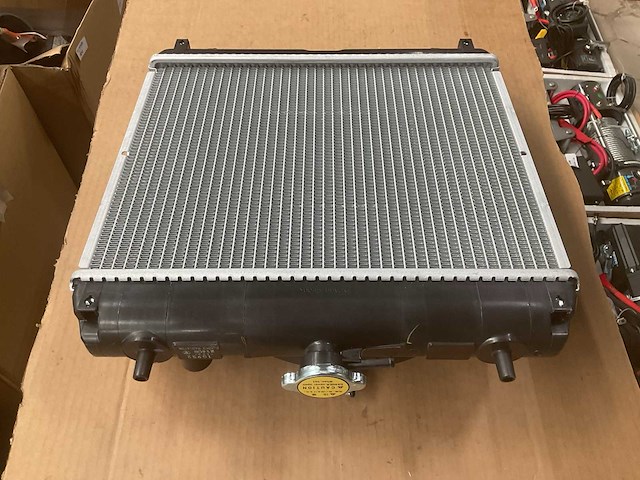 Kubota 1g952-72060 radiator - afbeelding 5 van  8