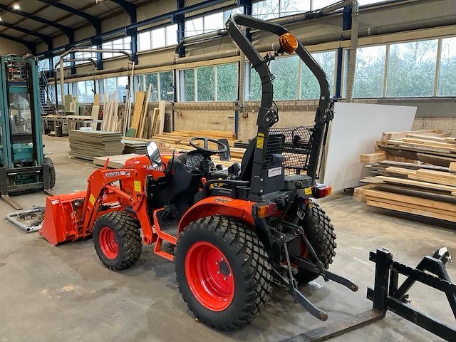 Kubota b2231 minitractor - afbeelding 4 van  20