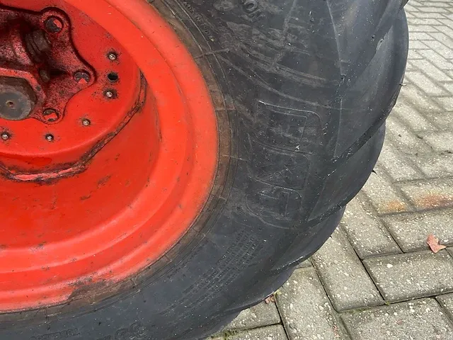 Kubota b2410 hst minitractor - afbeelding 3 van  29