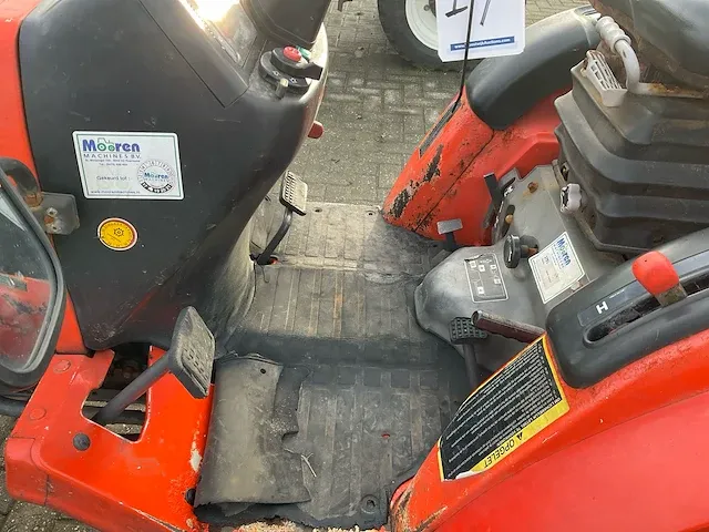 Kubota b2410 hst minitractor - afbeelding 4 van  29