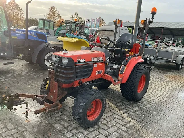 Kubota b2410 hst minitractor - afbeelding 1 van  29