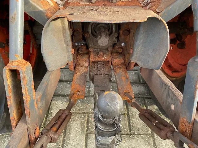 Kubota b2410 hst minitractor - afbeelding 26 van  29