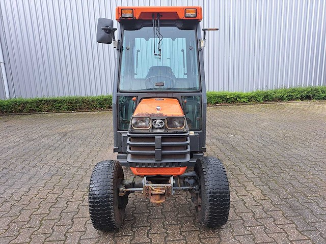 Kubota b4 minitractor met nimos aanhanger - afbeelding 10 van  17