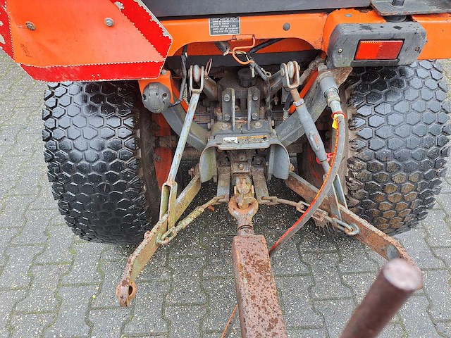 Kubota b4 minitractor met nimos aanhanger - afbeelding 17 van  17