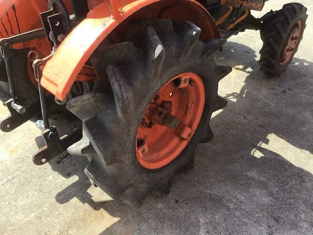 Kubota b5000 minitractor - afbeelding 11 van  24