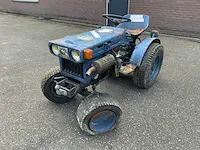 Kubota b5100e smalspoor- en compacttractor - afbeelding 1 van  12