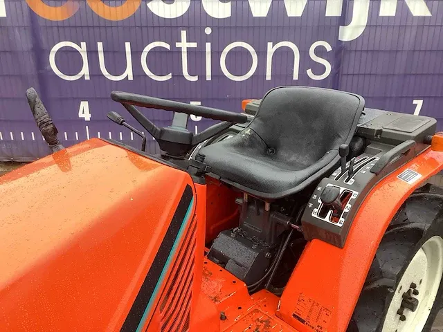 Kubota b52 mini tractor/trekker - afbeelding 11 van  13