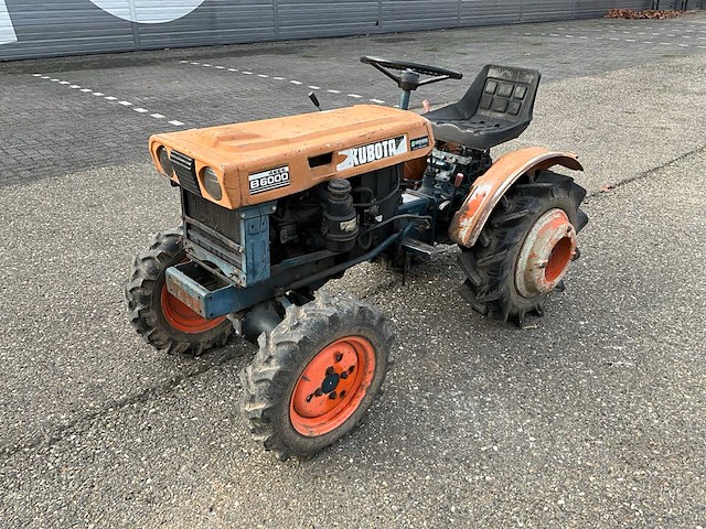 Kubota b6000 4wd minitractor - afbeelding 1 van  20