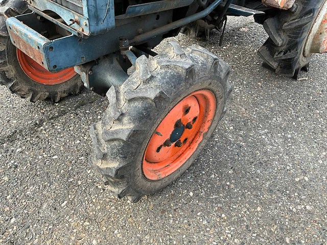 Kubota b6000 4wd minitractor - afbeelding 20 van  20