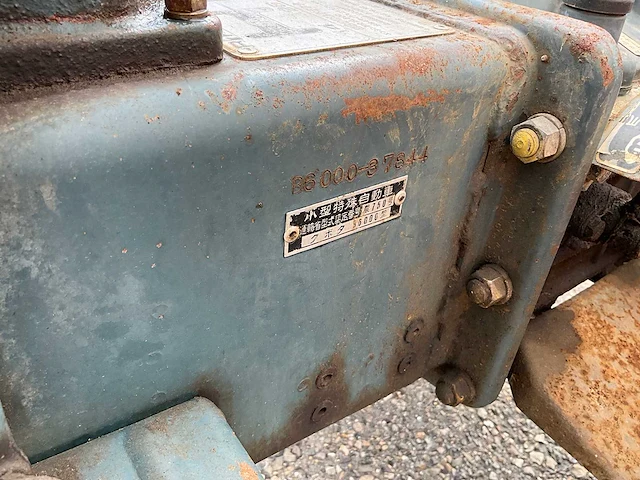 Kubota b6000 4wd minitractor - afbeelding 11 van  19