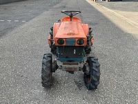 Kubota b6000 4wd minitractor - afbeelding 18 van  19
