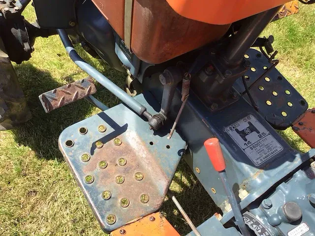 Kubota b6001 minitractor - afbeelding 5 van  18