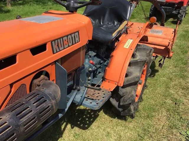 Kubota b6001 minitractor - afbeelding 17 van  18