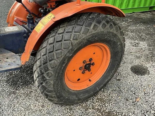 Kubota b7001 4x4 minitractor - afbeelding 2 van  16