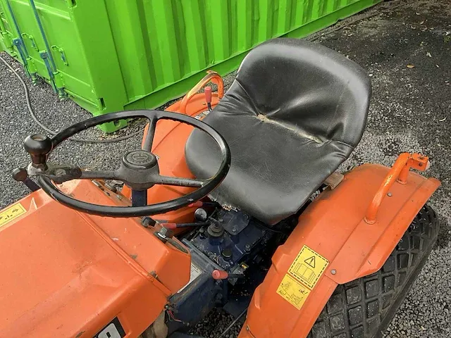 Kubota b7001 4x4 minitractor - afbeelding 3 van  16