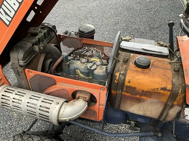 Kubota b7001 4x4 minitractor - afbeelding 7 van  16