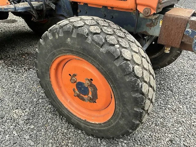Kubota b7001 4x4 minitractor - afbeelding 16 van  16