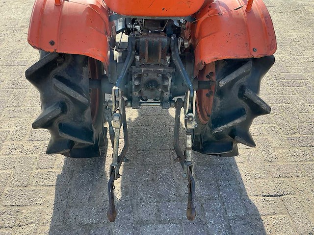 Kubota b7001e minitractor - afbeelding 9 van  12