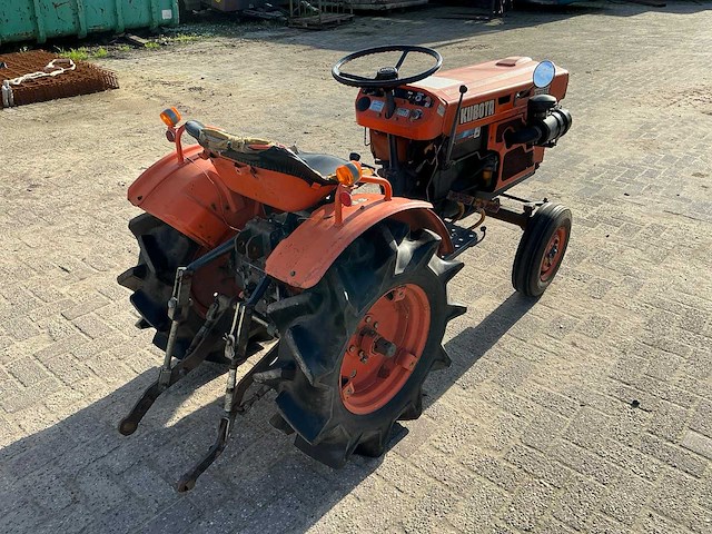 Kubota b7001e minitractor - afbeelding 7 van  12