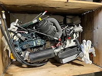 Kubota d902-e3b motor met hydrauliek assemblage (2x) - afbeelding 3 van  9