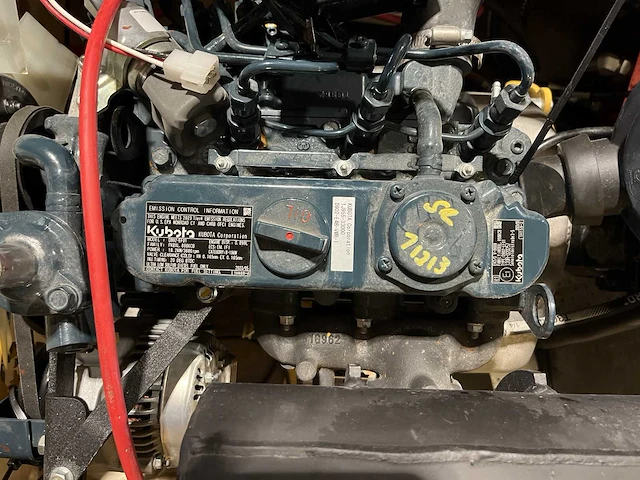 Kubota d902-e3b motor met hydrauliek assemblage (2x) - afbeelding 9 van  9