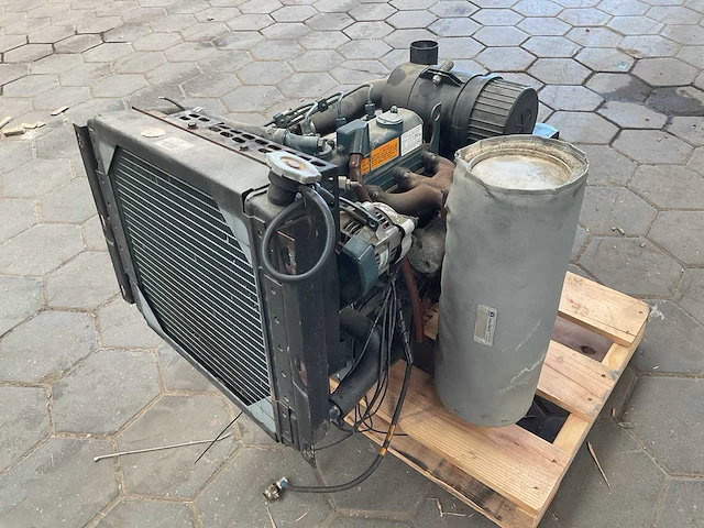 Kubota d905 dieselmotor - afbeelding 2 van  5