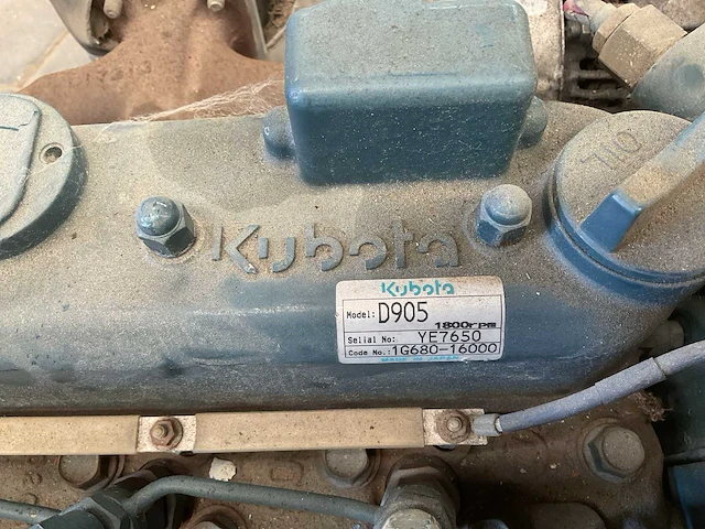 Kubota d905 dieselmotor - afbeelding 5 van  5