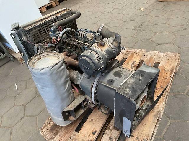 Kubota dieselmotor - afbeelding 3 van  5