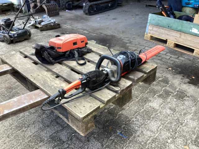 Kubota eht 1200 heggenschaar - afbeelding 4 van  10