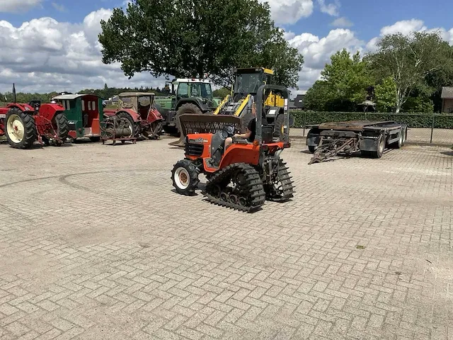 Kubota gb150 halftrack rupsbandtractor - afbeelding 14 van  21