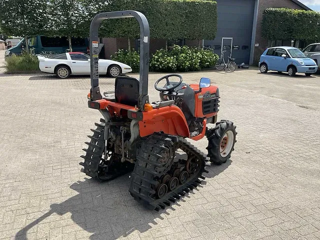 Kubota gb150 halftrack rupsbandtractor - afbeelding 17 van  21