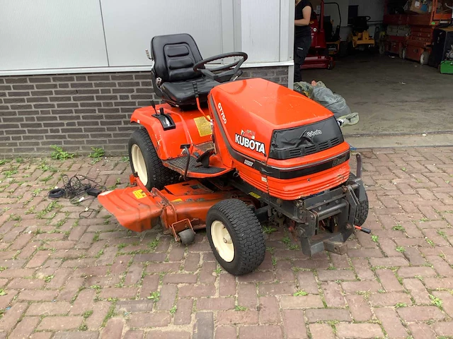 Kubota gt750 zitmaaier - afbeelding 2 van  9