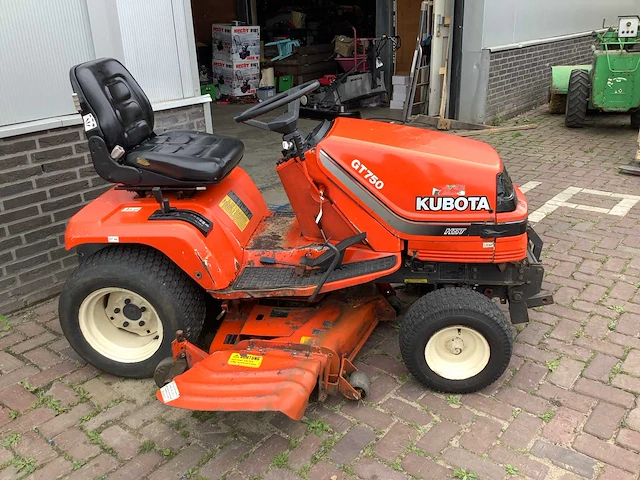 Kubota gt750 zitmaaier - afbeelding 4 van  9