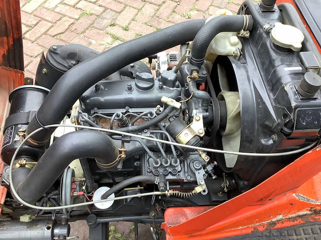 Kubota gt750 zitmaaier - afbeelding 7 van  9