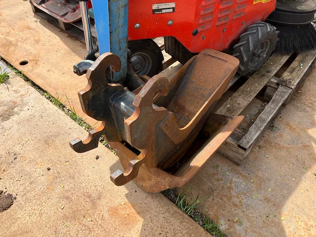 Kubota kx016-4 minigraafmachine - afbeelding 9 van  17