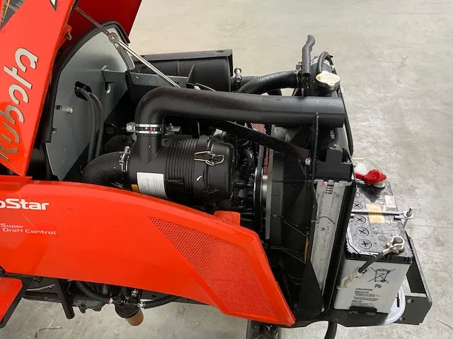 Kubota neostar a211n kubota neostar a211n tractor 4wd - afbeelding 8 van  18